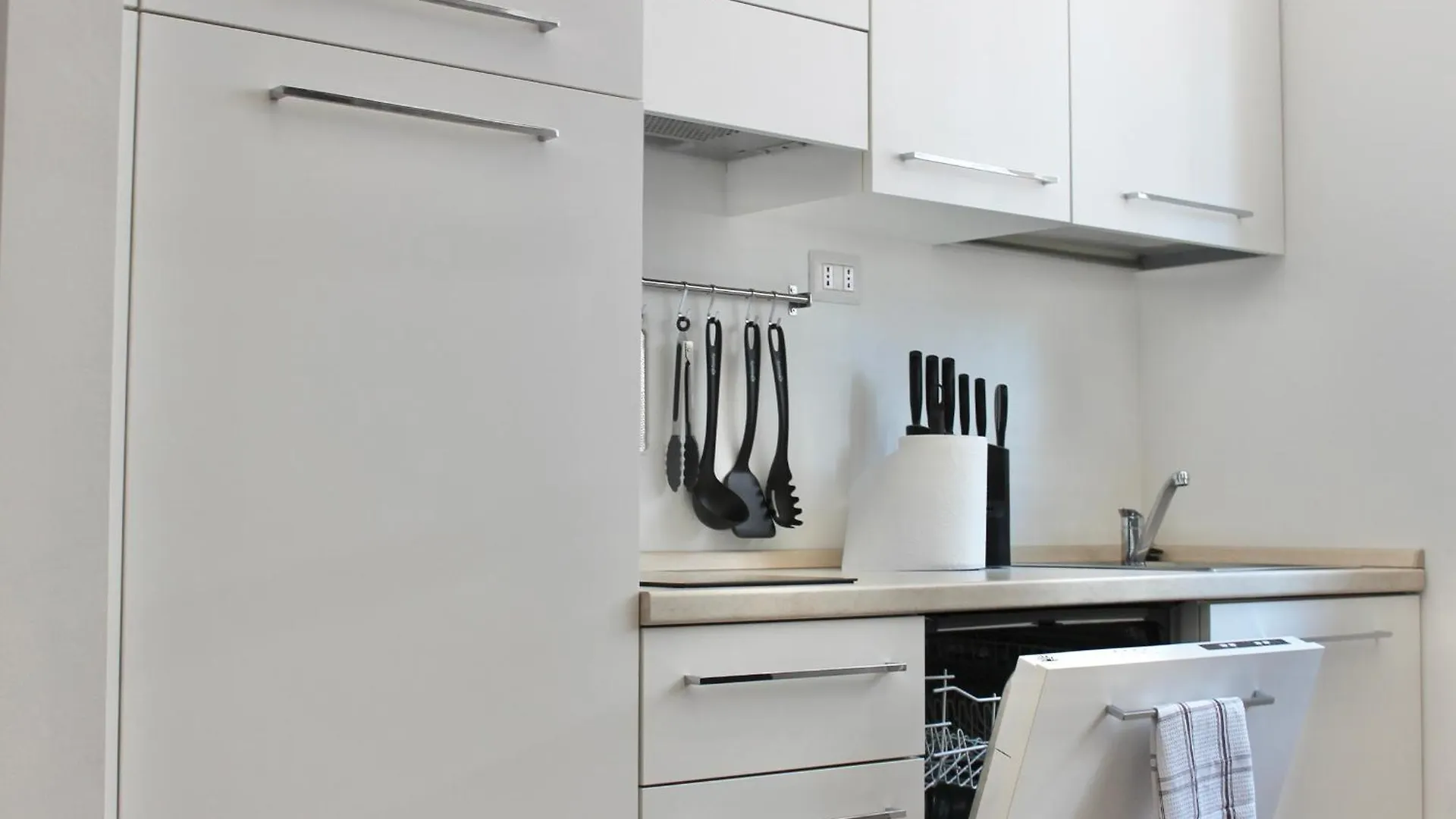 Olive Suite Milano - Duomo, Navigli, University Apartment Milan