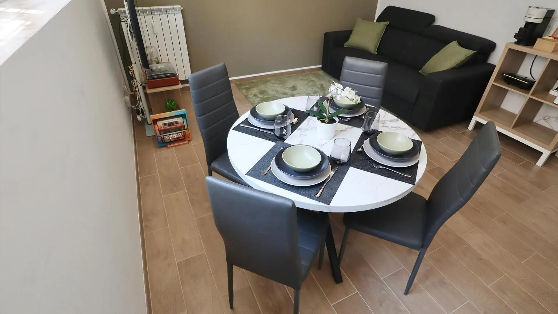 Olive Suite Milano - Duomo, Navigli, University 0*, Milan